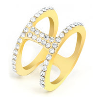 Stunning gold tone ring with surrounding and centre clear crystals